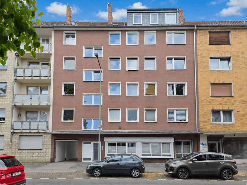 Attraktives Wohnungspaket für Kapitalanleger – drei vermietete Einheiten mit Garagen in Neudorf